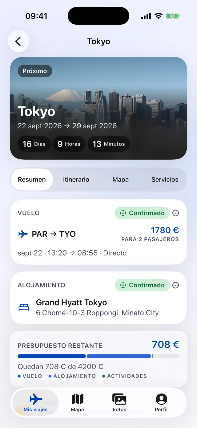 El panel de Plotrip en el iPhone: un viaje a Tokio con su cuenta atrás, el vuelo, el hotel y el presupuesto restante.