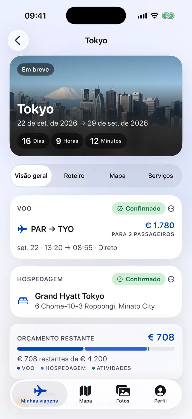 O painel do Plotrip no iPhone: uma viagem a Tóquio com contagem regressiva, voo, hotel e orçamento restante.